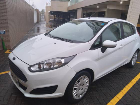 FORD FIESTA 1.5 S HATCH 16V FLEX 4P MANUAL FORD FIESTA 1.5 S HATCH 16V FLEX 4P MANUAL